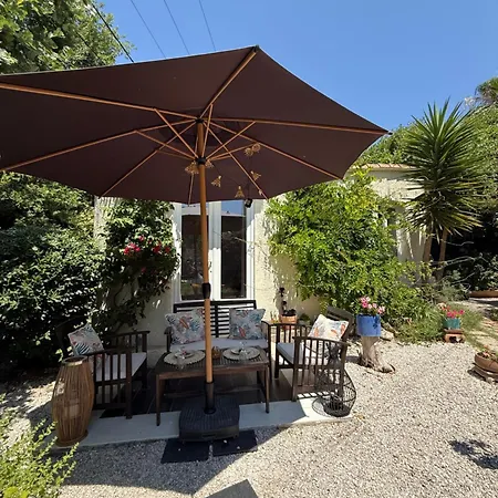 Bohème Chic, Terrasse, Parking Et Clim 3*