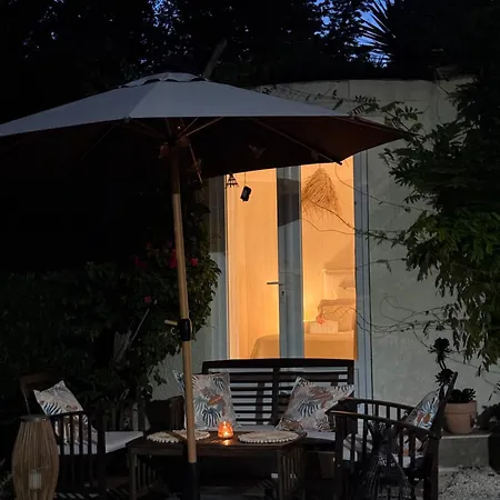 Bohème Chic, Terrasse, Parking Et Clim Affittacamere 3*